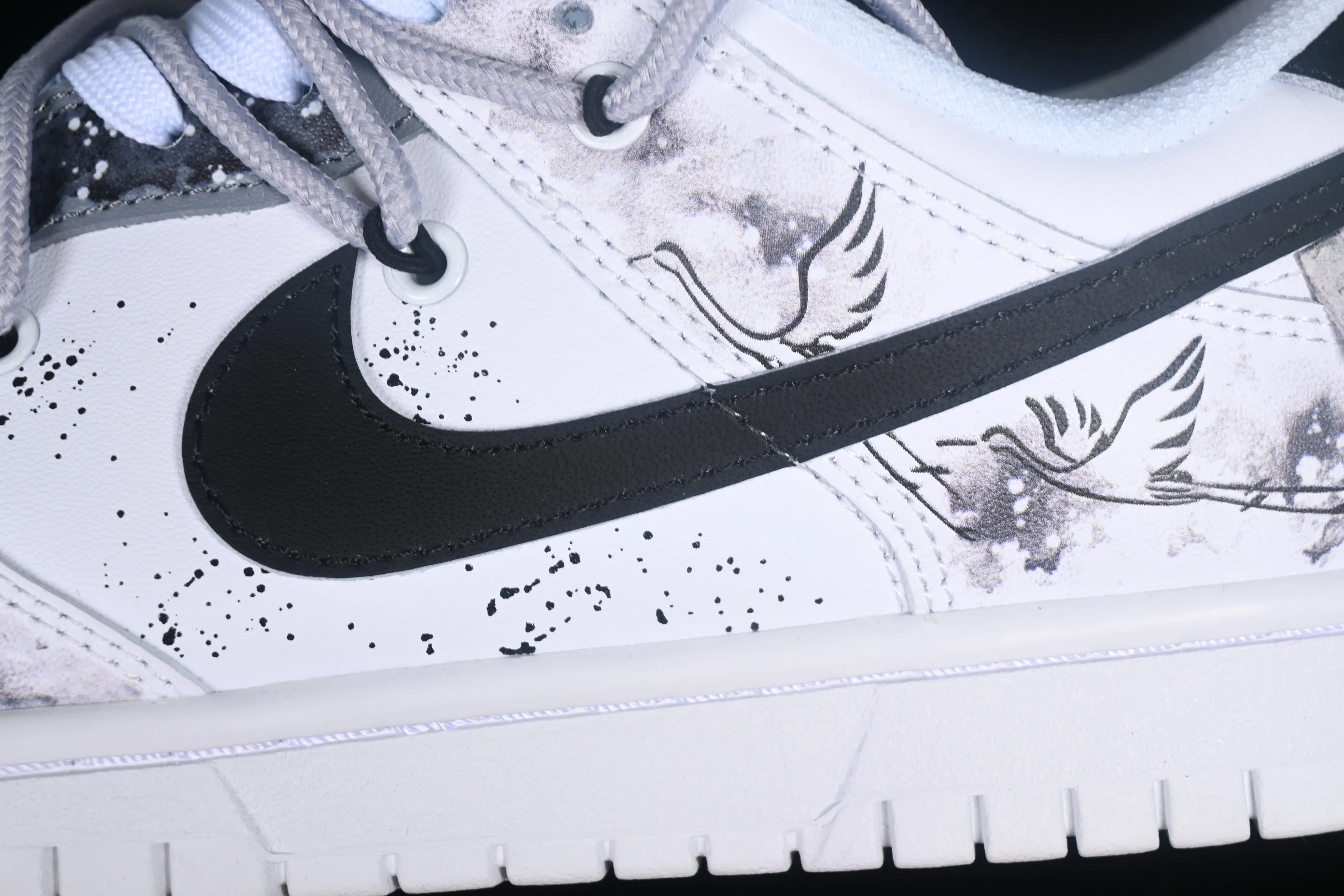 All categories Nk SB Dunk series Nk SB Dunk Low low-top sneakers Nk Dunk Low Chinese style ink painting black and white gray Da Vinci custom SB strap low-top casual sneakers DD1503-109